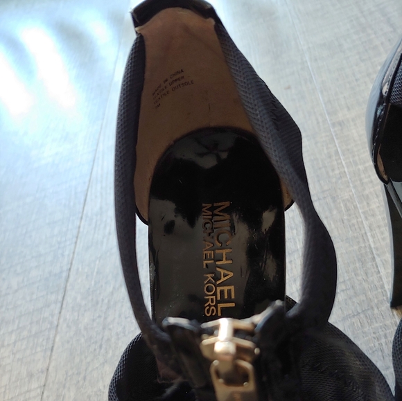 Micheal Kors Black Zip Up Heels Stretch Strappy - Picture 2 of 5